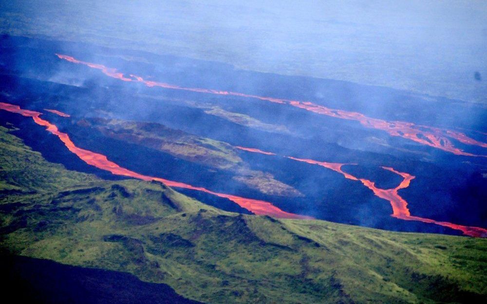 Lava uit de Cerro Azul vulkaan op het eiland Isabela, Galapagos. Foto EPA