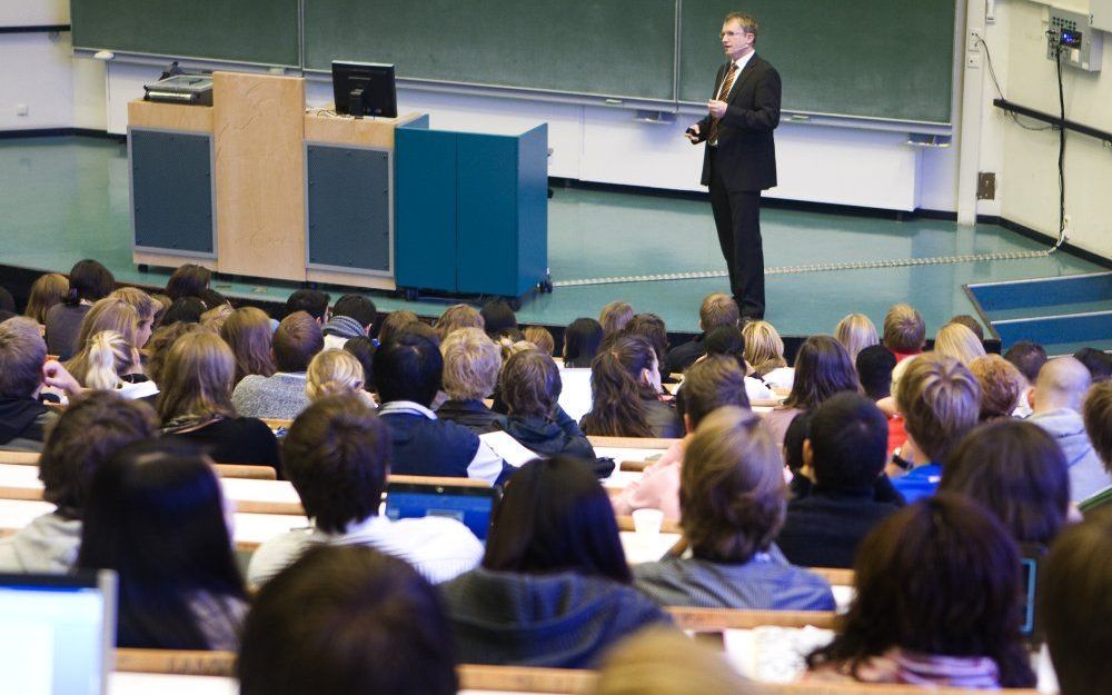 ROTTERDAM- Studenten in collegezaal van de Erasmus Universiteit. Foto ANP