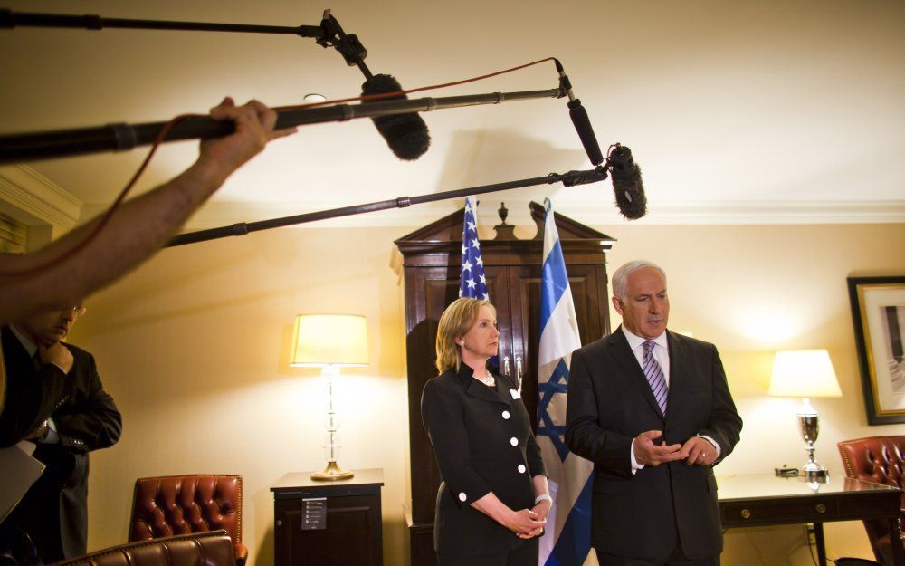 De Israëlische premier Benjamin Netanyahu ontmoet woensdag de Amerikaanse minister van Buitenlandse Zaken Hillary Clinton. Foto EPA