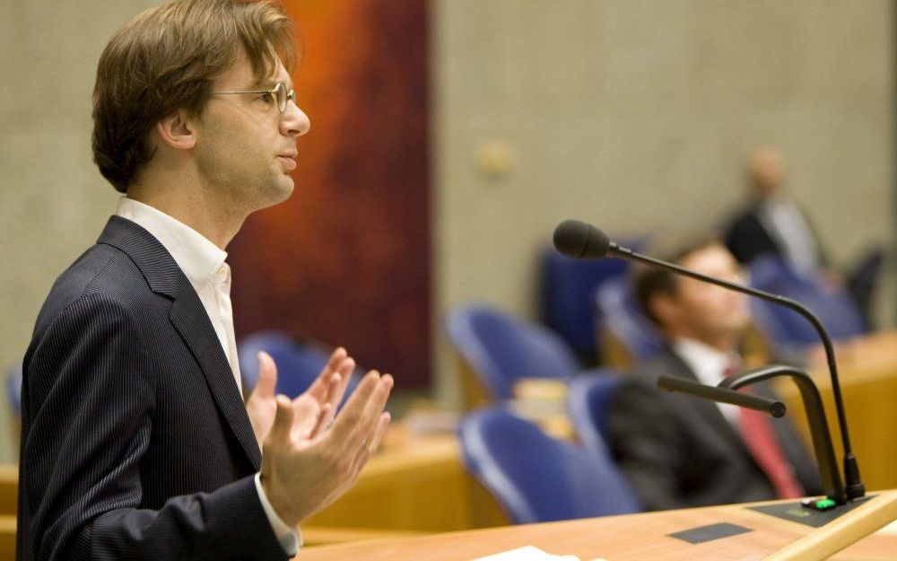 Hirsch Ballin ontkent kaalslag bij politiekorps waar Van Raak hem woensdag van beschuldigde. Foto ANP