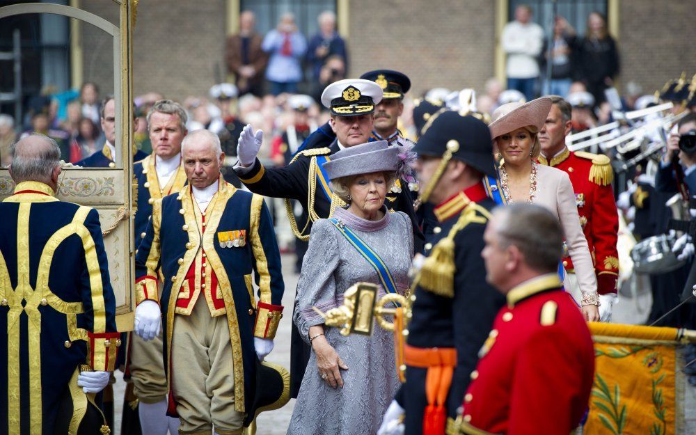 Koningin Beatrix bij de Gouden Koets op Prinsjesdag 2010. Foto ANP