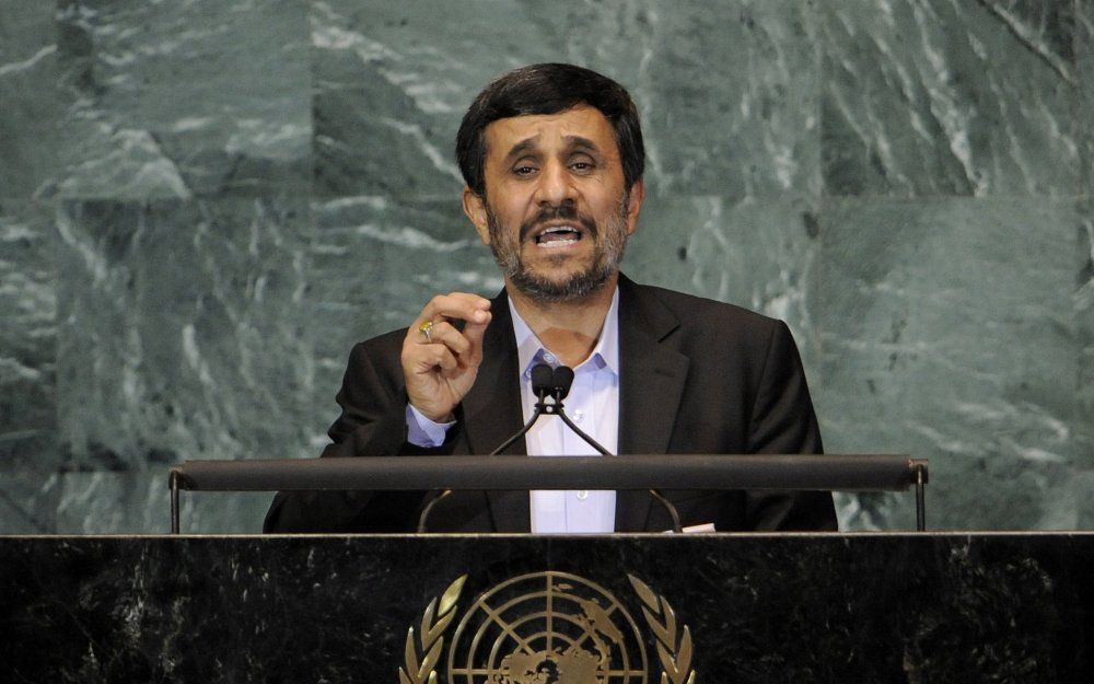 De Iraanse president Ahmadinejad tijdens zijn toespraak. Foto EPA