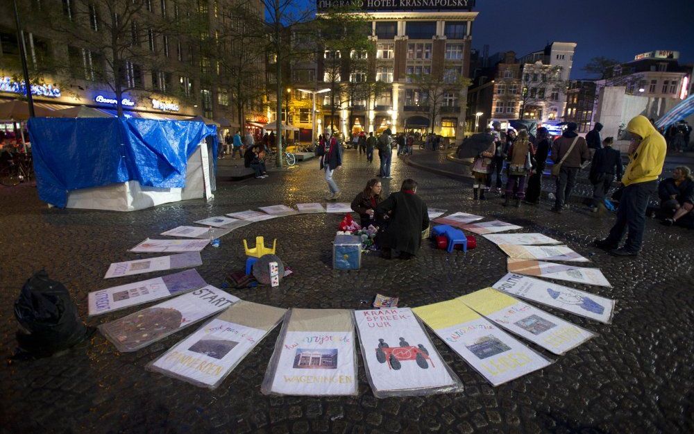 Krakers op de Dam in Amsterdam, afgelopen zaterdagavond. Foto ANP