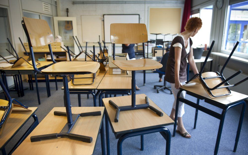 Scholen zullen als gevolg van de overheidsbezuinigingen een veel scherper financieel beleid moeten gaan voeren om rond te kunnen komen. Foto ANP