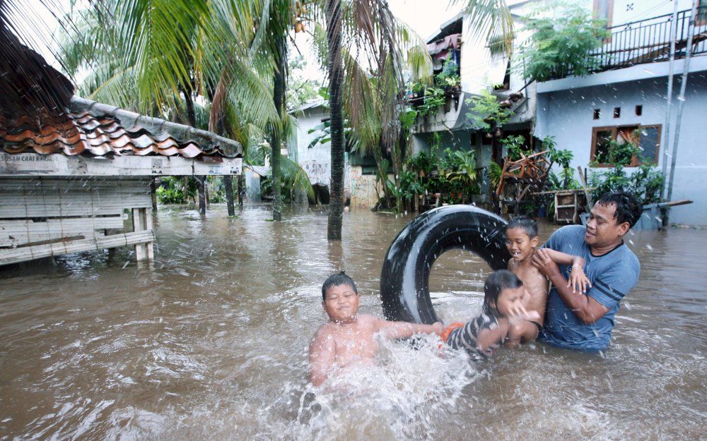 Het dodenaantal door overstroming in de Oost-Indonesische provincie West-Papoea is gestegen tot 86. Foto ANP