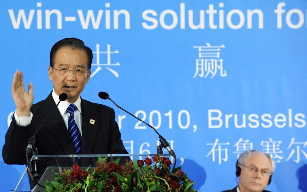 De Chinese premier Wen Jiabao aan het woord in Brussel. Foto EPA