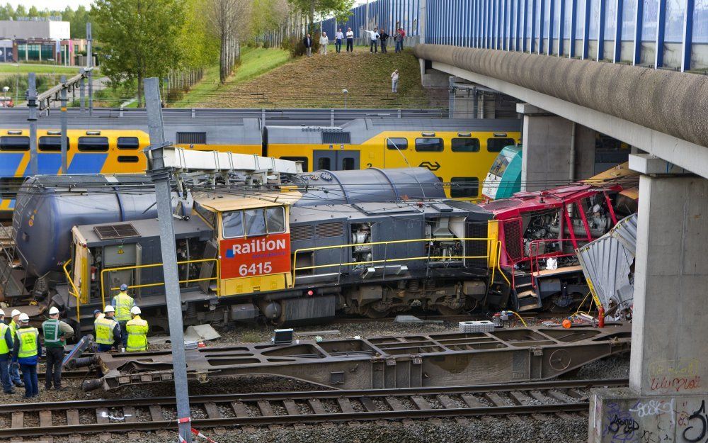 De ravage na het ongeval vorig jaar op het spoor bij Barendrecht. Foto ANP