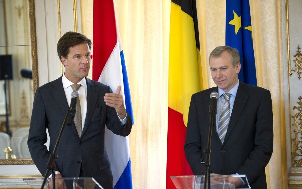 Premier Mark Rutte heeft woensdag in Brussel een bezoek gebracht aan zijn Belgische collega Yves Leterme. Volgens beide premiers was het een goed gesprek in een uitstekende sfeer.  Foto EPA