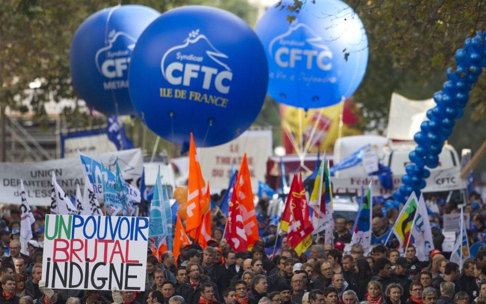 Opnieuw hebben honderdduizenden in Frankrijk geprotesteerd tegen verhoging van de pensioenleeftijd. Foto EPA