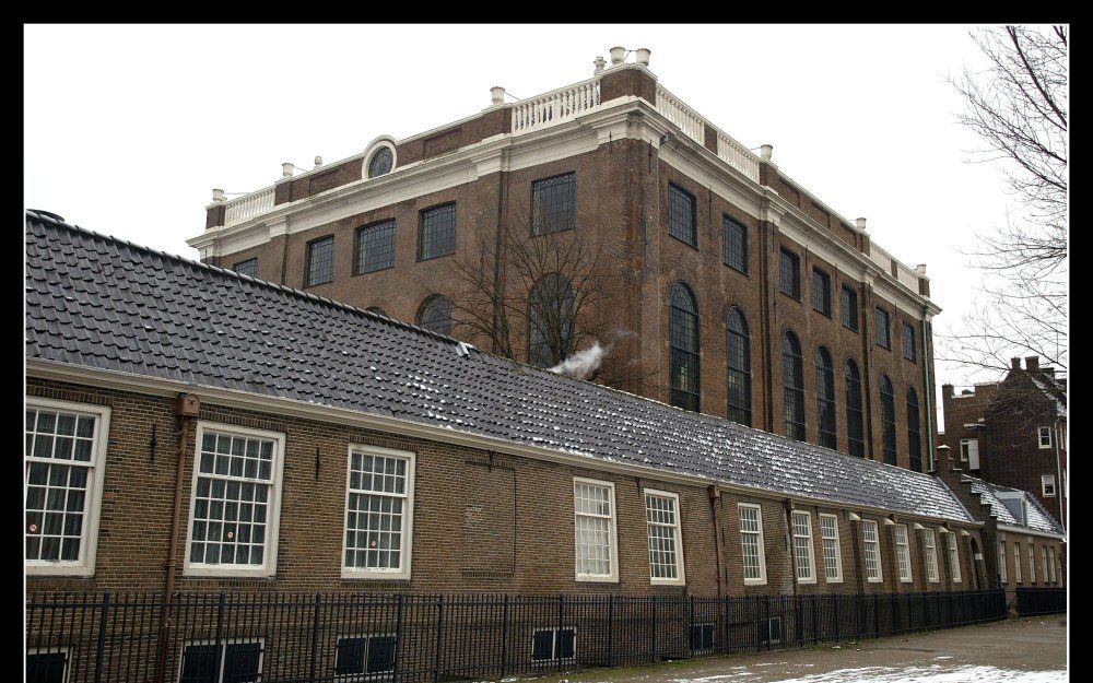 De Portugees-Joodse synagoge aan het Jozef Daniël Meijerplein in Amsterdam was in de zeventiende eeuw de grootste synagoge ter wereld. De vorm herinnert aan de tempel van Salomo. Foto RD, Henk Visscher