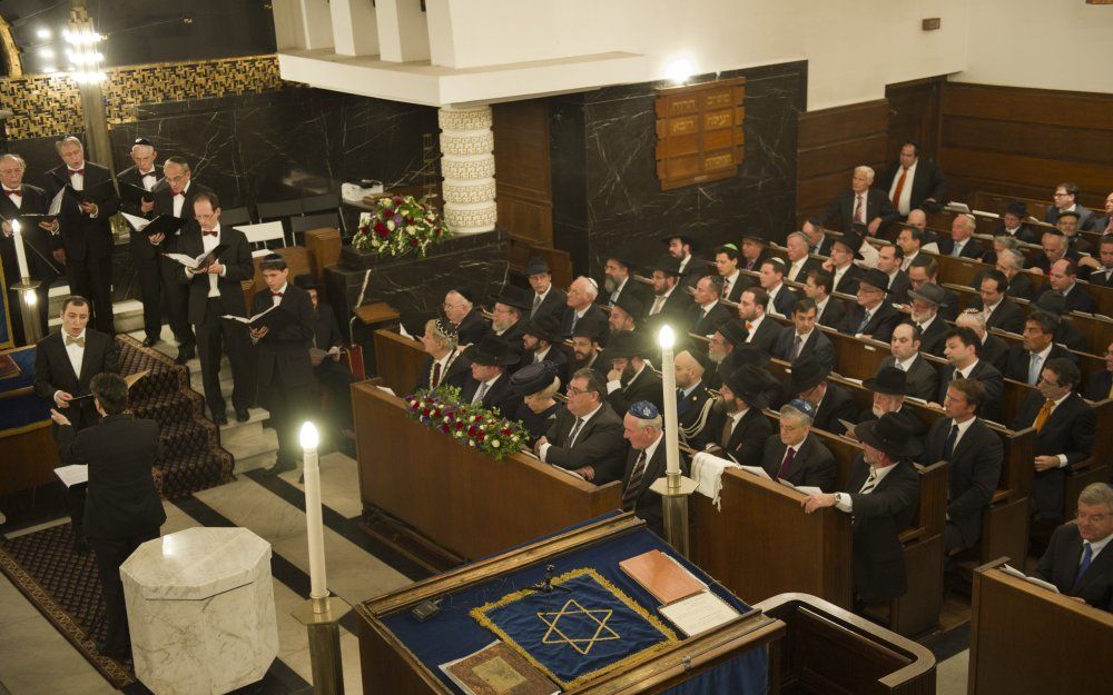 in de Raw Aron Schuster Synagoge is zondag een ceremoniële dienst gehouden ter gelegenheid van het 375-jarig bestaan van de Joodse Gemeente Amsterdam. De Joodse Gemeente Amsterdam is opgericht in 1635. Foto ANP