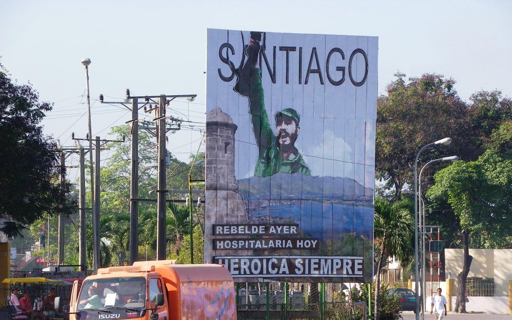 Billboard met een afbeelding van volksmenner Fidel Castro. Foto RD