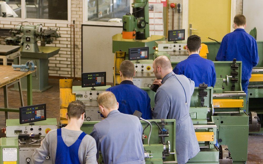 Leerlingen van het ROC Gilde techniek, opleiding werktuigbouwkunde. Foto ANP