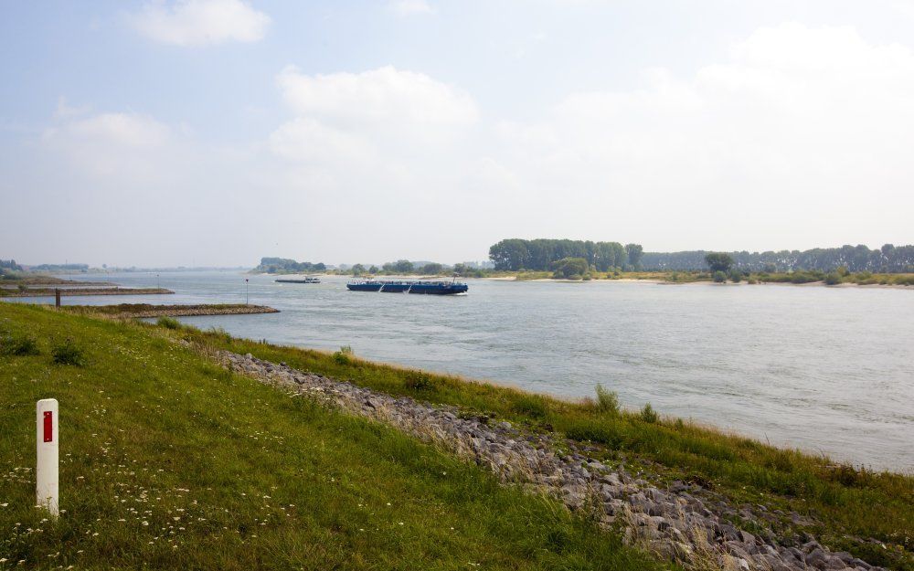 Bij het plaatsje Spijk komt de Rijn Nederland binnen. Foto ANP