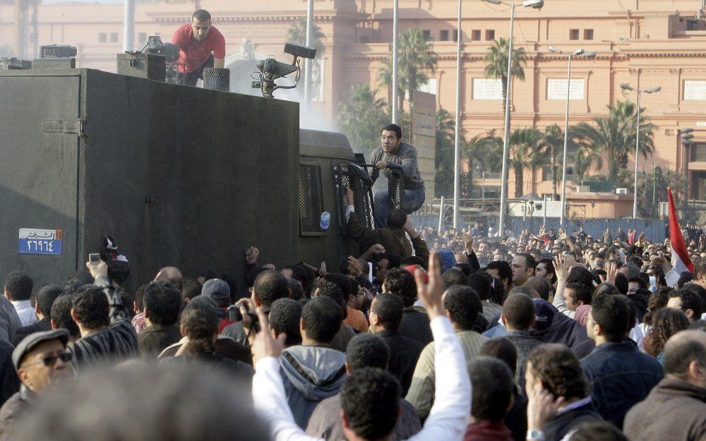 Door geweld tijdens demonstraties in Egypte zijn zeker drie mensen omgekomen.  Foto EPA