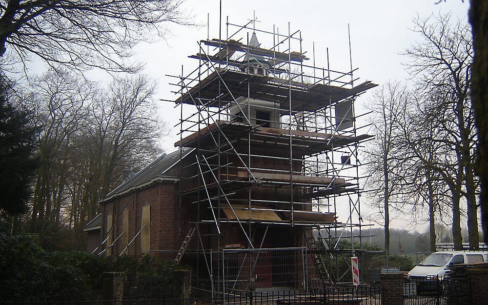 STAVERDEN – De restauratiewerkzaamheden van de kapel Staverden lopen op schema.  Het karakteristieke kerkje maakt deel uit van de hervormde gemeente te Ermelo (Nieuwe Kerk-Zuid). Foto RD