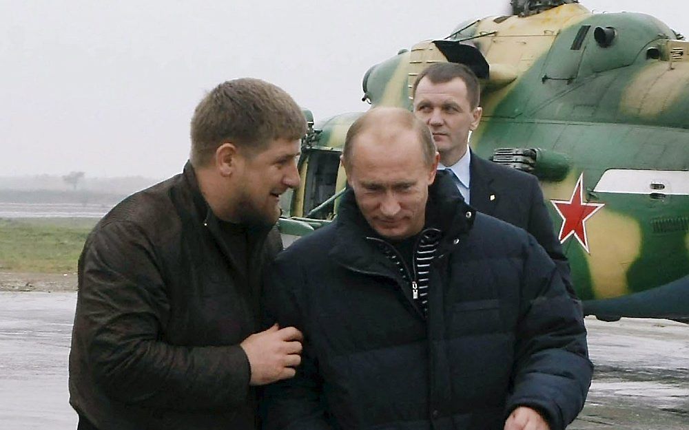 Kadyrov (links) en Poetin. Foto EPA