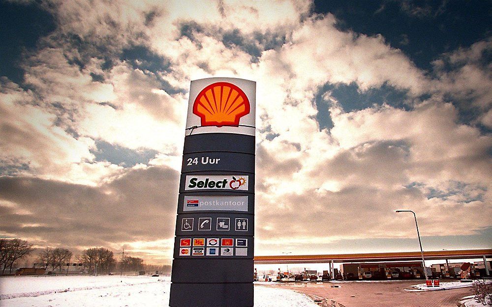 Oliemaatschappij Shell heeft haar productiedoelstelling verhoogd tot een equivalent van 3,7 miljoen vaten olie en gas per dag in 2014. Foto ANP