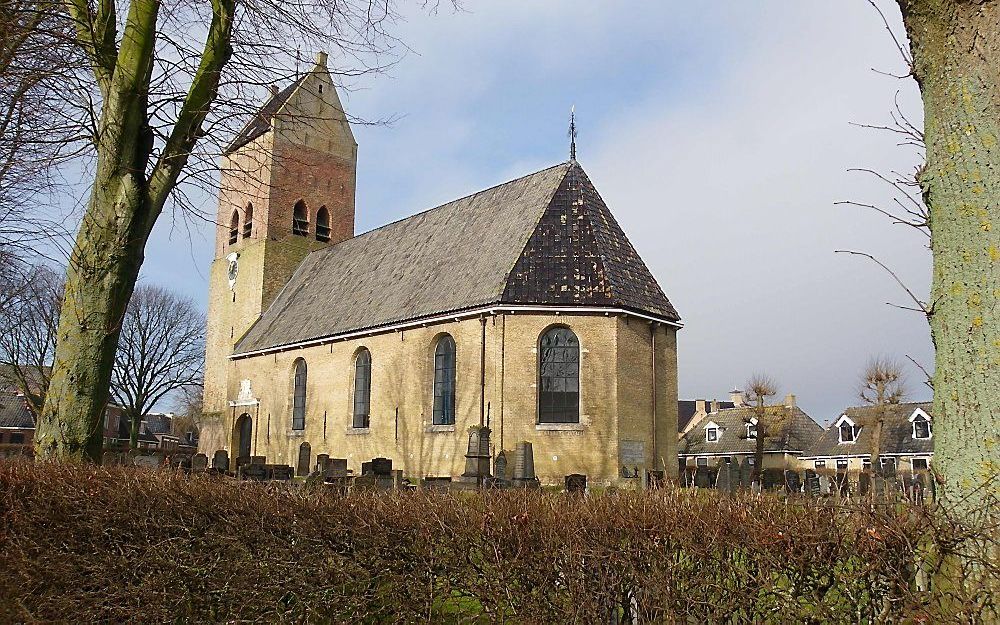 De oude kerk van Pingjum waar Menno Simons de mis bediende. Foto RD