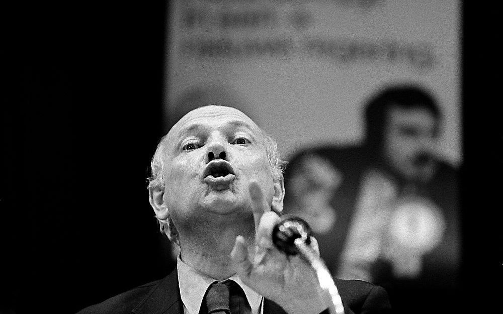 Vincent Mentzel kiest graag voor een originele invalshoek en gewaagde composities. Met de foto van minister-president Den Uyl vanuit kikvorsperspectief won hij in 1973 een prijs van World Press Photo: de Beste Nederlandse Persfoto. Foto Vincent Mentzel