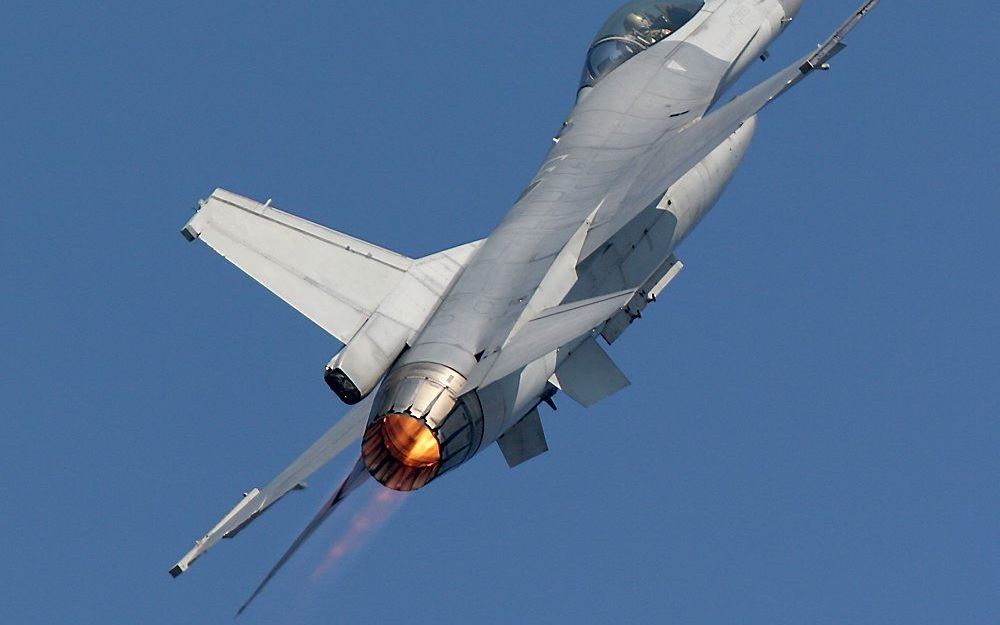 Een F-16 Fighting Falcon in actie. Foto Fotolia.