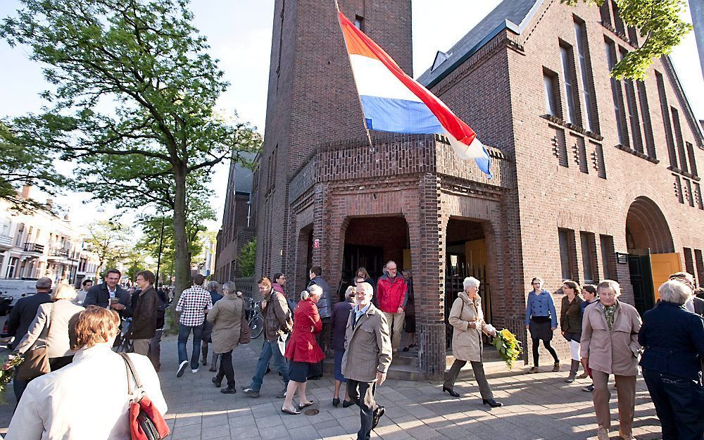 In de christelijke gereformeerde kerk te Dordrecht-Centrum had woensdagavond een interkerkelijke herdenkingsbijeenkomst plaats, voorafgaand aan de dodenherdenking. Foto Dirk Hol