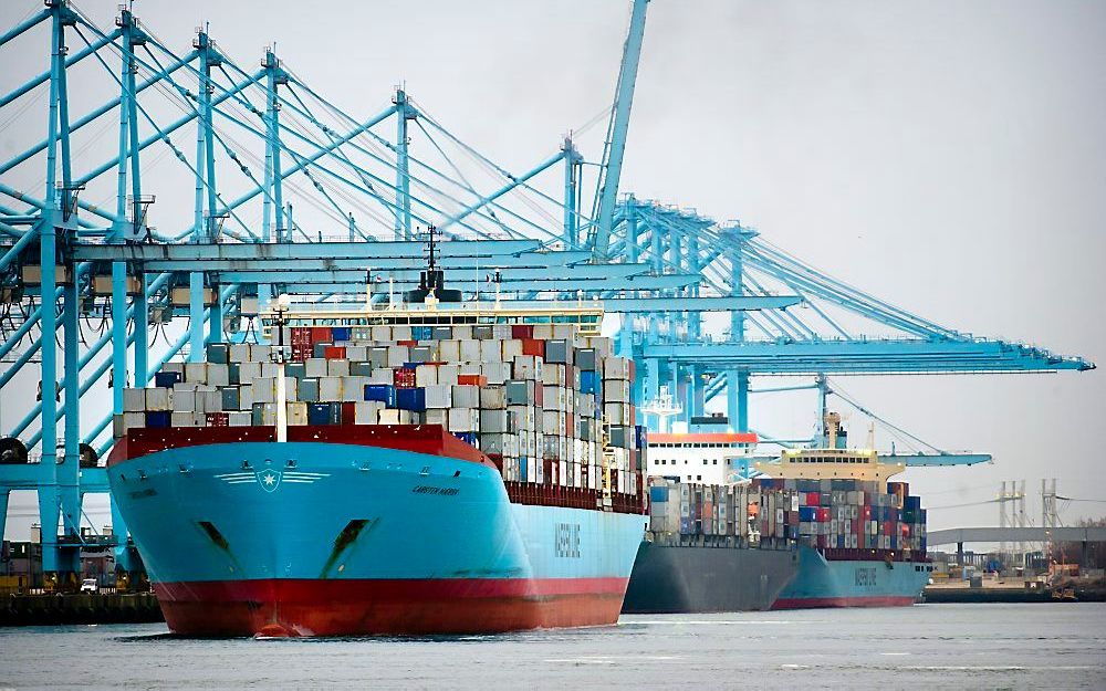 Containerschip in haven Rotterdam. Foto ANP