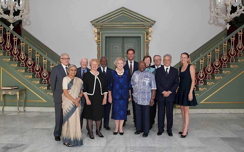 V.l.n.r. Lakhdar Brahimi (voormalig Special Representative van de VN); Ela Bhatt (Indiase vakbondsleidster); Jimmy Carter (oud-president VS);  Gro Harlem B. Foto The Elders