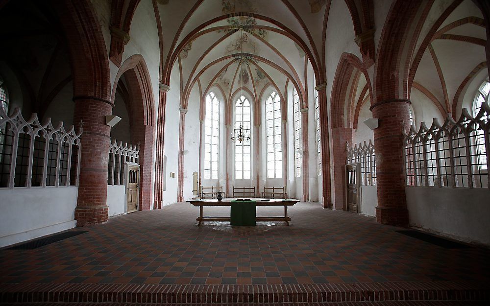 „Wanneer we spreken over de kerk als de gemeenschap rond het Woord en de sacramenten, mogen we nooit vergeten dat de Kerk niet alleen levende, maar ook dode leden in haar midden heeft.” Foto RD, Henk Visscher