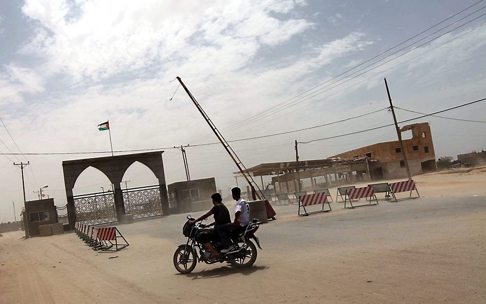 Grenspost bij Rafah, stad in de Gazastrook. Foto EPA