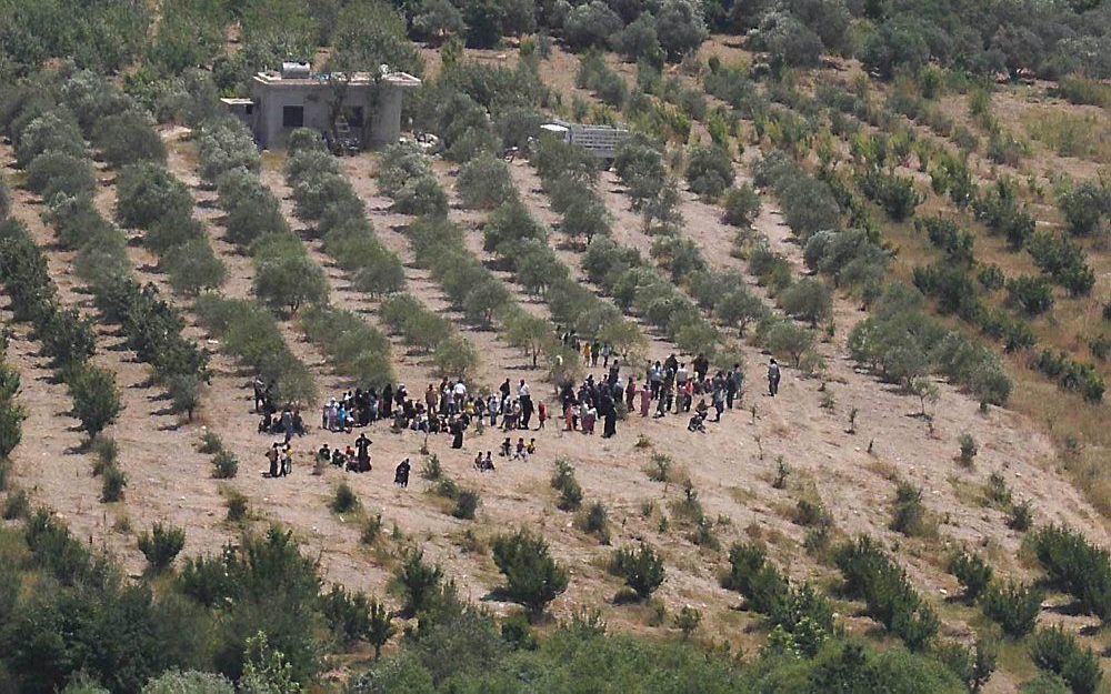 Syriërs op weg naar Turkije. Foto EPA