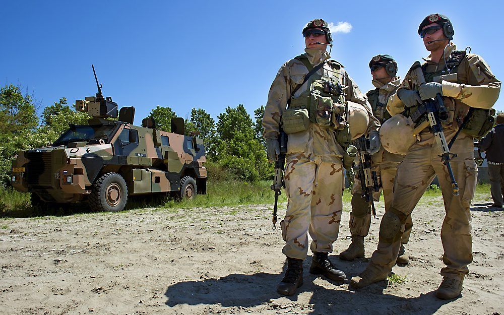 Militairen tijdens een oefening voor de missie naar Kunduz. Foto ANP