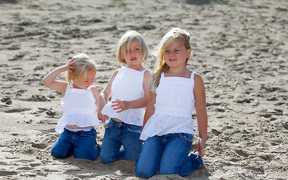 Prinsesjes Amalia (r.), Alexia (m.) en Ariane. Foto ANP