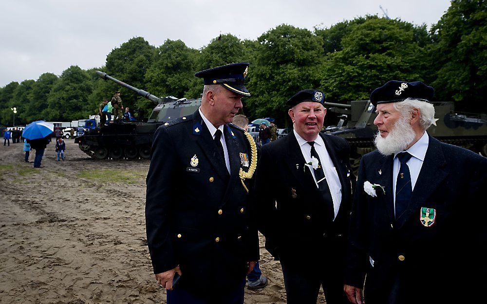 Veteranen verzamelen zich zaterdagmorgen op het Malieveld. Foto ANP