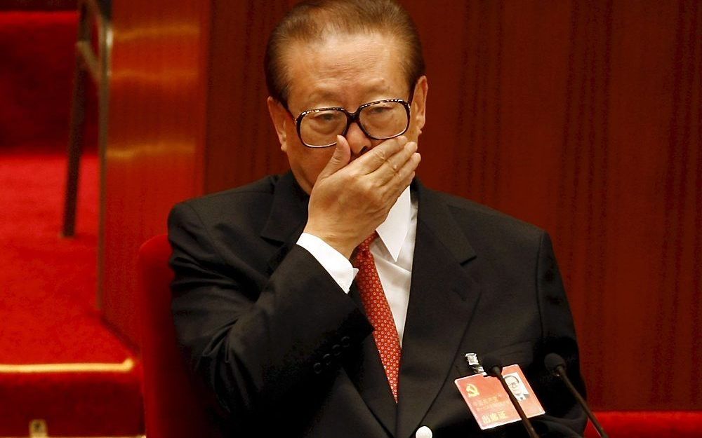 Chinese staatsmedia hebben donderdag berichten tegengesproken dat oud-president Jiang Zemin als gevolg van een ziekte is overleden.  Foto EPA