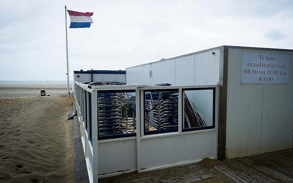 Ondanks het minder warme weer en de nattigheid in de zomermaanden blijft het aantal strandtenten in Nederland gestaag doorgroeien.  Foto ANP