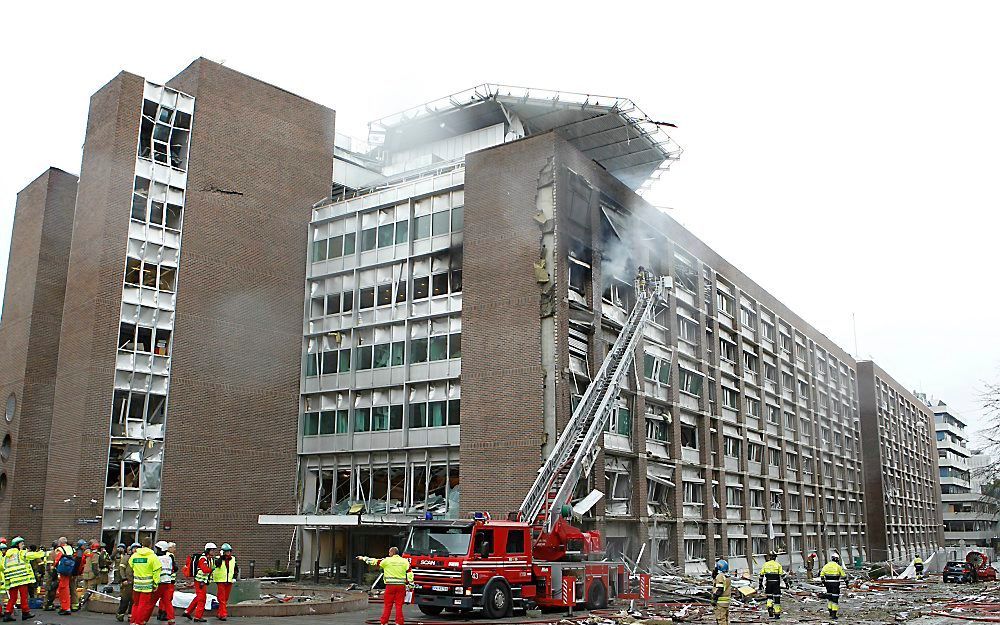 OSLO - Een van de door een bomaanslag getroffen gebouwen in Oslo. Foto EPA