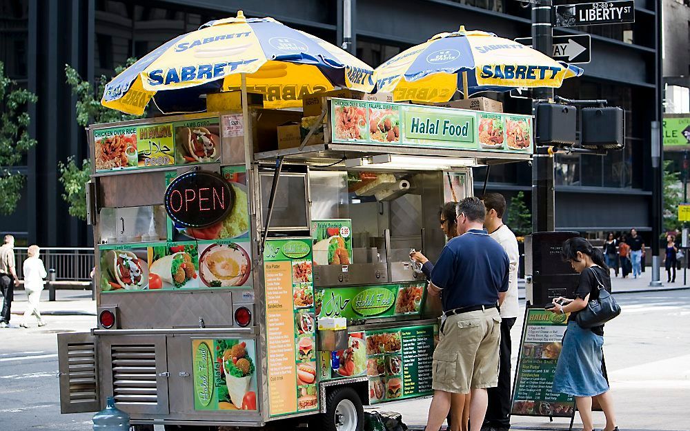 Amerikanen eten niet langer overwegend in een restaurant of fastfoodtent, maar steeds vaker uit de voedseltruck. Foto EPA