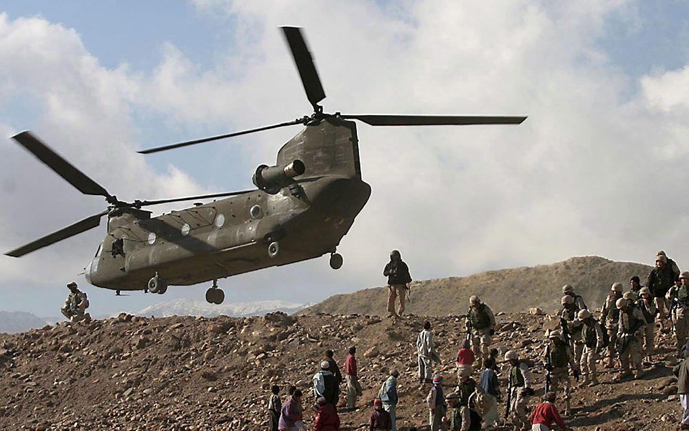 Transporthelikopter van het type Chinook. Foto EPA