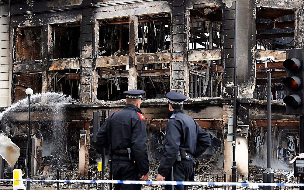 Het resultaat na een nacht van rellen in Tottenham. Foto EPA