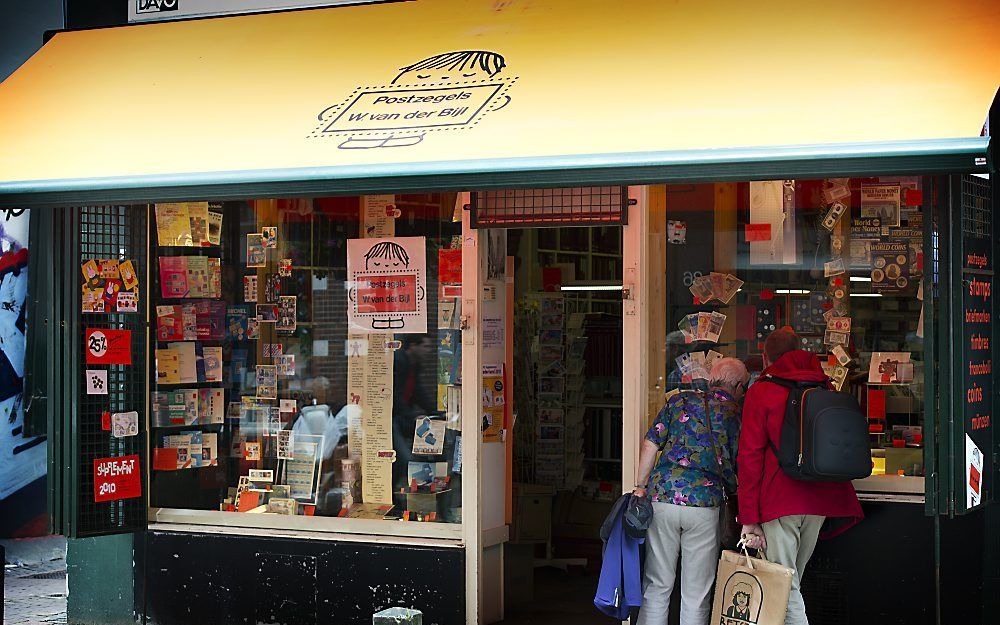 De winkel van de Utrechtse postzegelhandelaar Willem van der Bijl die in Noord-Korea werd vermist. Van der Bijl zat veertien dagen vast in een Noord-Koreaanse cel voordat hij zaterdag terugkeerde op Nederlandse bodem. Een vriend van de familie heeft zonda