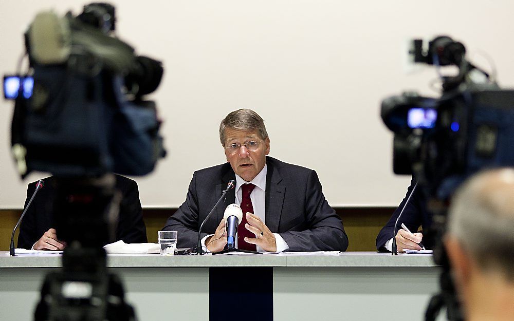 Minister Donner geeft een persconferentie.  Foto ANP