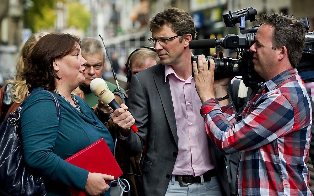 Jongerius voor aanvang van het overleg met de FNV Federatieraad.  Foto ANP