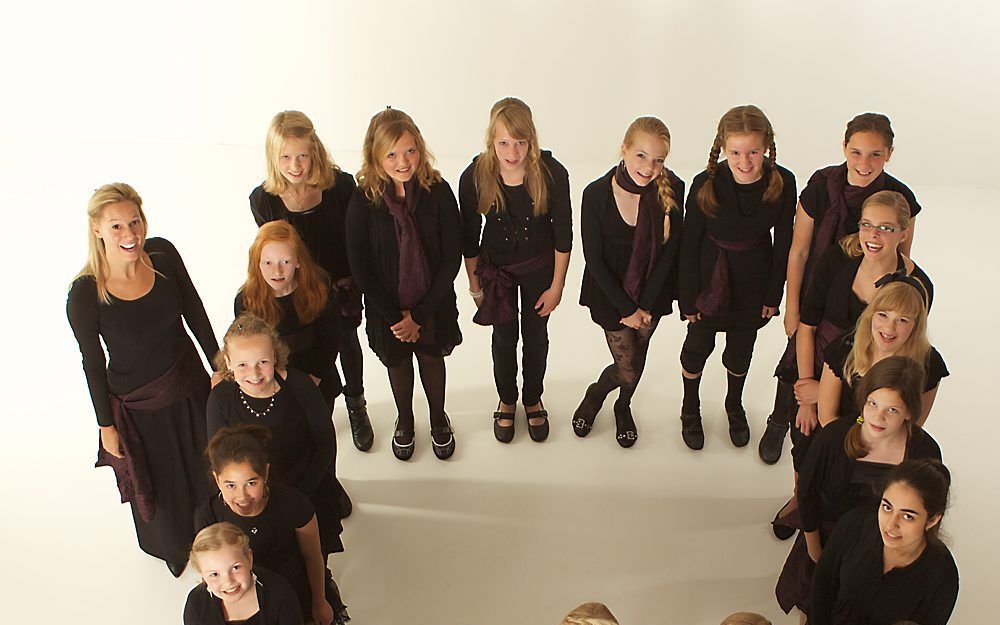 De Roden Girl Choristers. Foto Alfred Oosterman