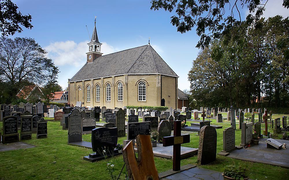 STAVOREN – In Stavoren zorgde Brakel voor een tweede predikantsplaats. Foto: exterieur van de Nicolaaskerk. Foto Sjaak Verboom