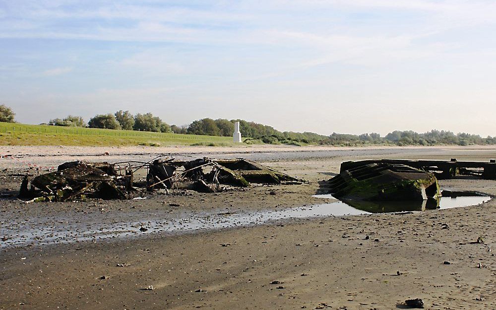 Het opgeblazen caisson bij Ritthem. Foto ANP