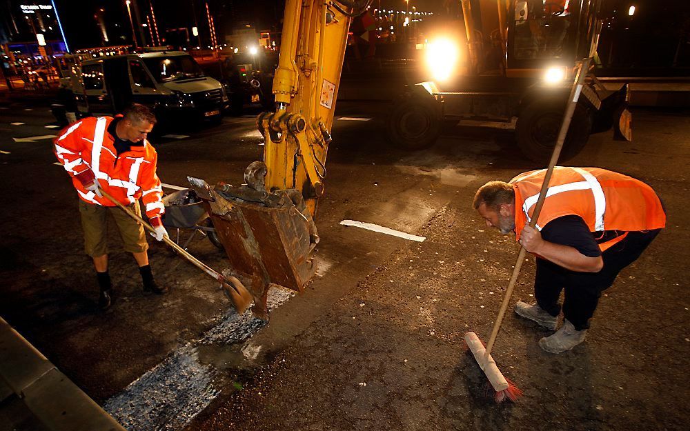 Nachtelijk wegwerk.  Foto ANP