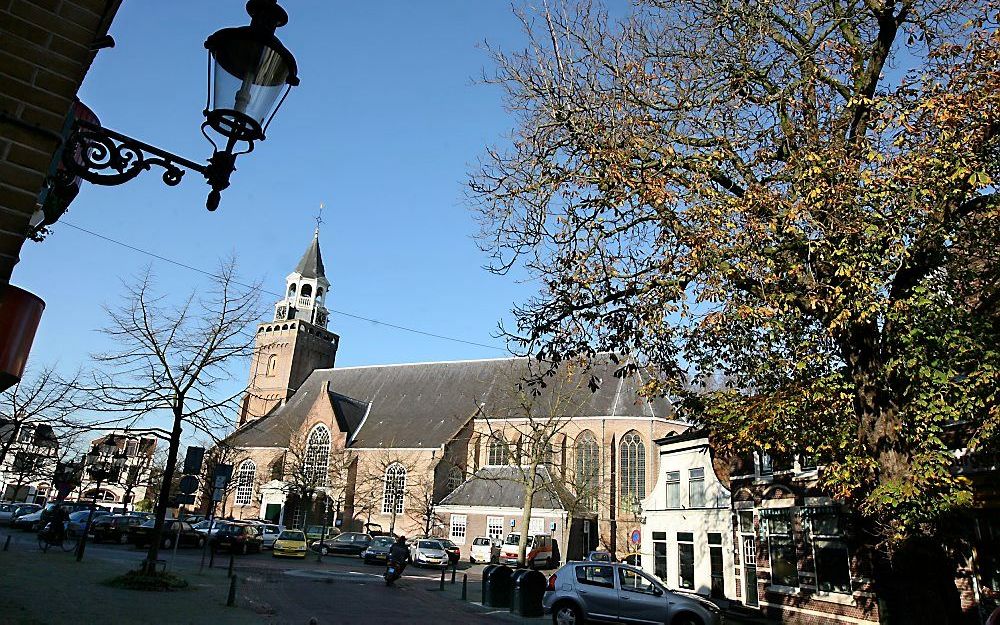 BODEGRAVEN - De Dorpskerk in Bodegraven, waar de hervormde gemeente samenkomt. De hervormde gemeente, de gereformeerde kerk en de evangelisch-lutherse gemeente fuseren tot één gemeente, de Emmaüsgemeente. Foto RD, Anton Dommerholt