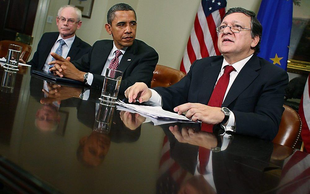 De Europese leiders Van Rompuy en Barroso op bezoek bij Obama. Foto EPA