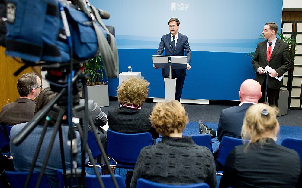 Premier Rutte gaf vrijdag na afloop van de ministerraad zijn laatste persconferentie van dit jaar. Hij is nu twee weken vrij, maar zoals gebruikelijk worden over zijn vakantiebestemming geen mededelingen gedaan. Foto RD